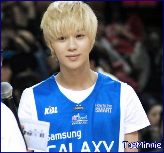 x. Mnu..sunt..`majoreta`. ^^ .. :)) .. x. Mnu..sunt..`majoreta`. ^^ .. :)) ..