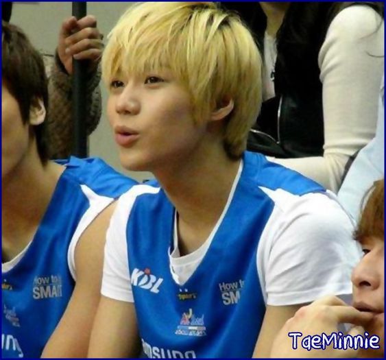 x. Nu ti`o fur..ti`o imprumut. :"> .. :)) .. x. Nu ti`o fur..ti`o imprumut. :"> .. :)) ..