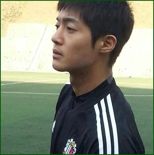 =HJ= Bine, asa nu mai merge. Xiumin, treci aici.. Ki, te duci la ei..:-? =HJ= Bine, asa nu mai merge. Xiumin, treci aici.. Ki, te duci la ei..:-?