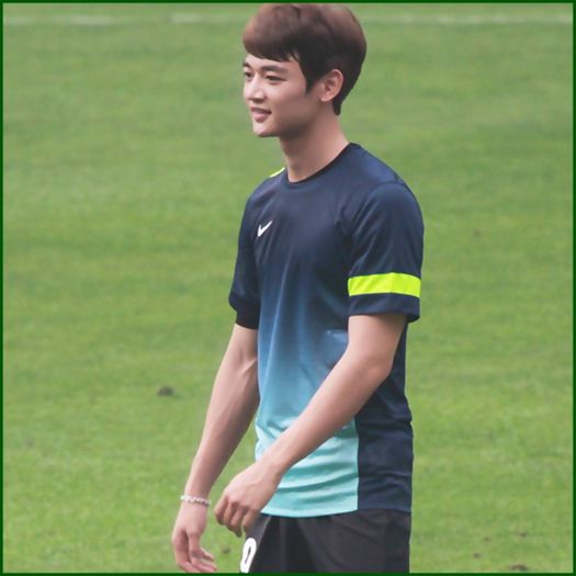 `MH` .. Here. :)) .. Ati uitat de mine. [-( .. Va tin eu minte. [-( .. `MH` .. Here. :)) .. Ati uitat de mine. [-( .. Va tin eu minte. [-( ..