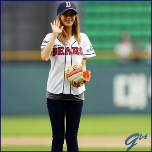 ~> Asta..va fi mai interesant decat meciul..:-?