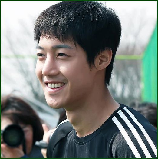 -HJ- ..:))..