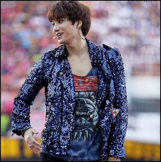 (Kai) ..BRAVO XIUUUUU. A VENIT PENTRU MINE. :-L. :))
