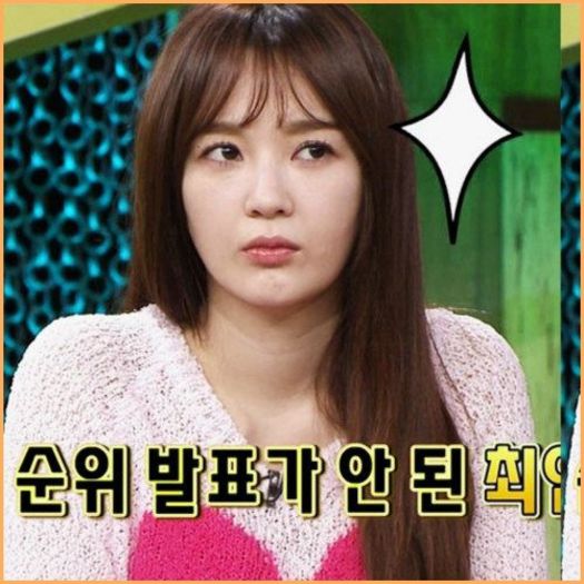^^.. =se uita la Hyun=.. :-s..