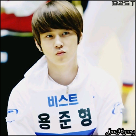 [JH] ... [se uita la Seob] ..