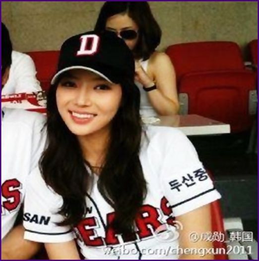 ^.^ [alearga cu ea,i-o paseaza lui DJ. :o3]