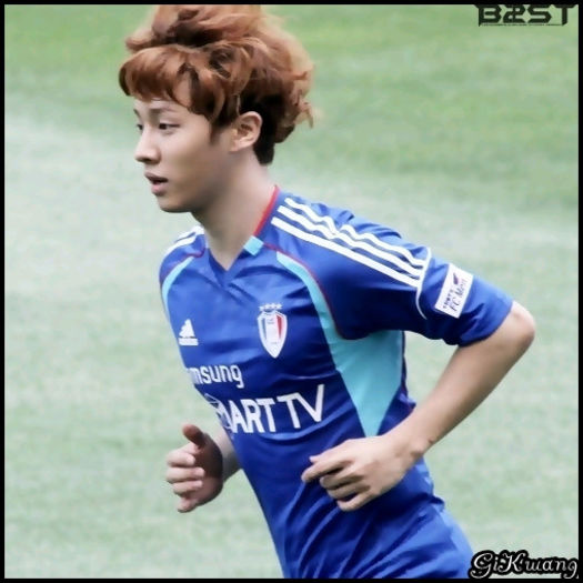 [KK] ..Dar aia mica a trisat! ..m`a speriat! :)) ..te iert :">