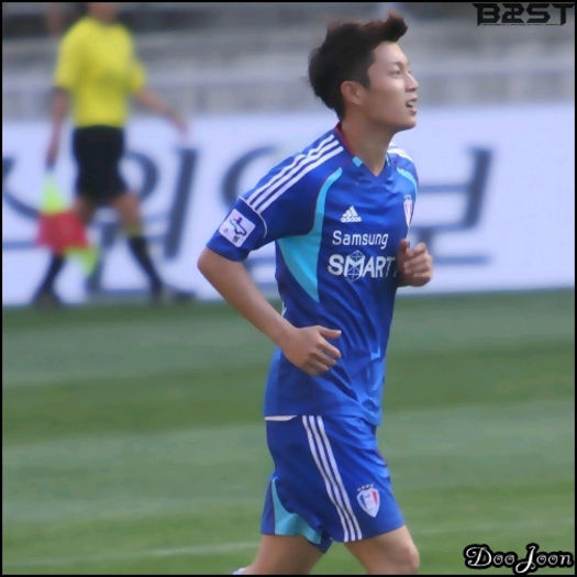 [DJ] .. Eu nu cersesc. [-( ..:)) - X - x - STADIUM 4 - x - X