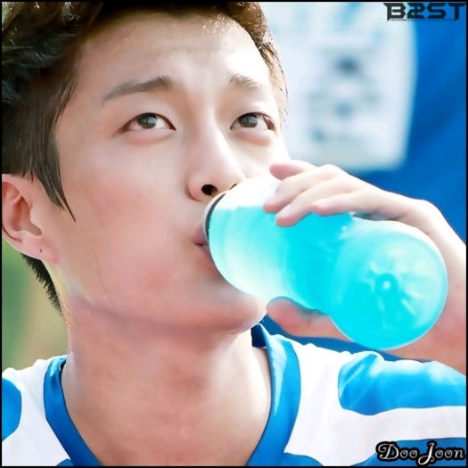 [DJ] ..Se pare ca nu a muscat. :-s ..:D - X - x - STADIUM 4 - x - X