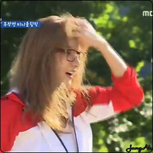 • Pentru ca..el m-a obligat..nu putea duce singur secretul..:-<... :)) - X - x - STADIUM 4 - x - X