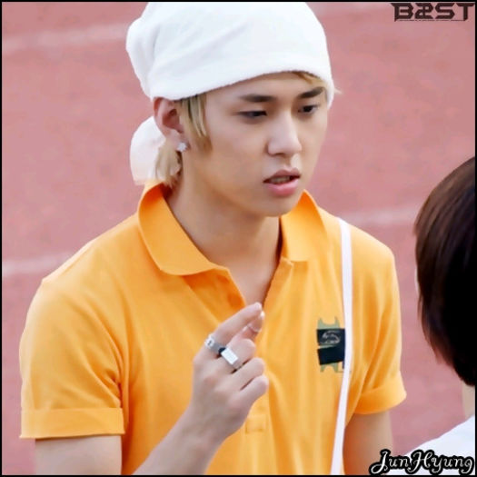 [JH] .. [pocneste din degete] Si asa Seob a realizat la ce se refera Boms.