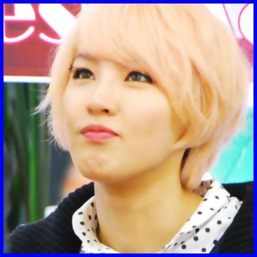 .` Hey Bomi :)...Ha?..Pai..eu am venit acum..ca..:-"...DooJoon oppa..si tu aici? o.O