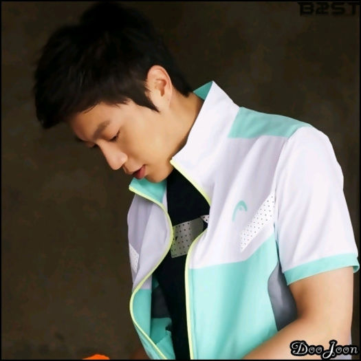 [DJ] ...[intra tinnd`o pe JA in brate] Ok.. [o pune pe pat] - X - x - JungNey - RooM - x - X
