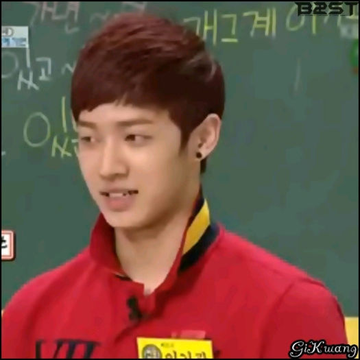 [KK] ..Aaa.. :)) ...:)) ...Aaa.. Duu` nu stie unde sunt camerele.. :-?? ..deci.. :-?