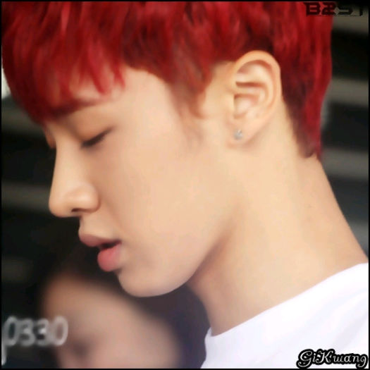 [KK] ...mmm.. [isi lasa capul pe spate] ..Imi este somn.. [isi inchide ochisorii] ..(:|