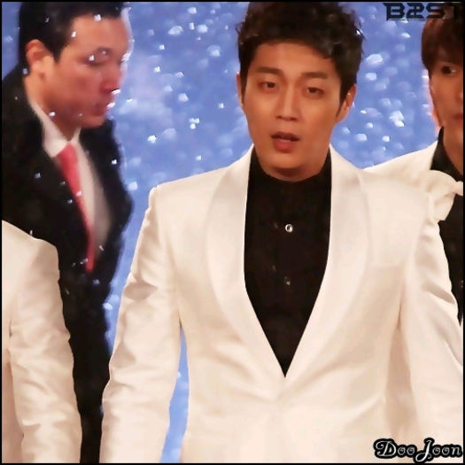 [Dj] ..[coboara] ...(:| ...Aaa.. unde`i Bomi? :-? - l - x - Episodul 69 - x - l