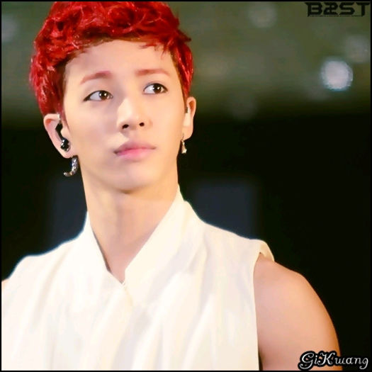 [KK] ..[se uita la JA] .. ohhh.. taci! x_X