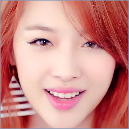 `.. o.o .. :))=)) .. Seob..tu mai taci..sii fa provocarea aia odata. :-L .. :)) ..