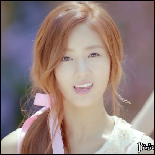 |B| De ce nu iti place? :-? Oppa e un baiat minunat. ^^.