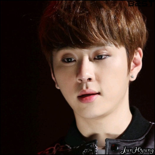 [JH] ..[ridica din umeri] ..Dar tu nu ma poti duce... eu pot. >:)