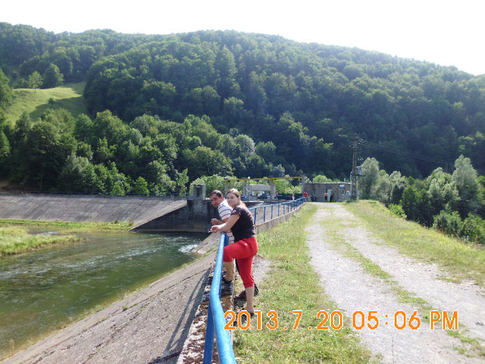Barajul Bulz 08 - Lacul Lesu iulie 2013