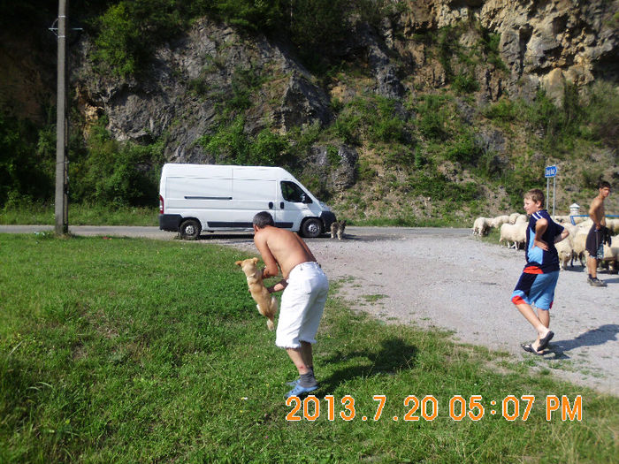 Barajul Bulz 09 - Lacul Lesu iulie 2013