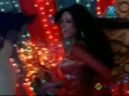 00_01_19 - Asha Negi 3