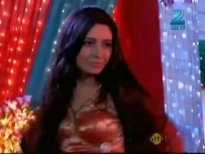 00_01_38 - Asha Negi 3
