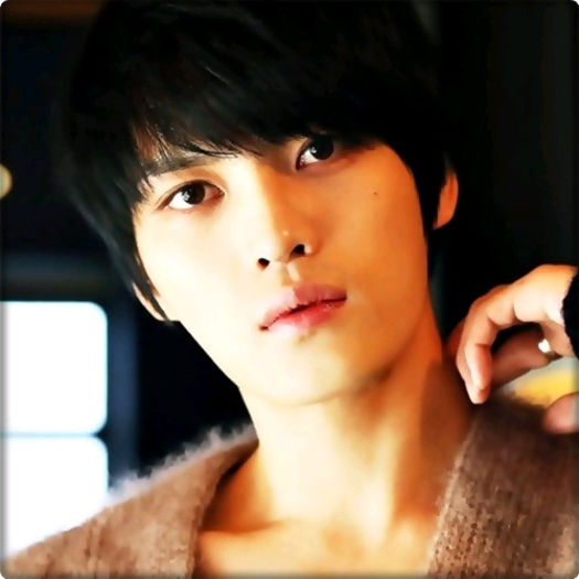 >> [vb la tel] Aaa.. da.. nu.. da sau nu? :| ..da? ..Nu? ...Cum da si nu? -_-
