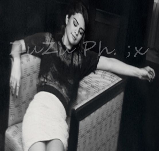 08 - Zeit Magazine - x - SG - Photoshoot 011 - Selena