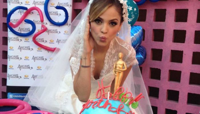 Eiza-González-celebra-su-cumpleanos-en-locación-de-Amores-verdaderos