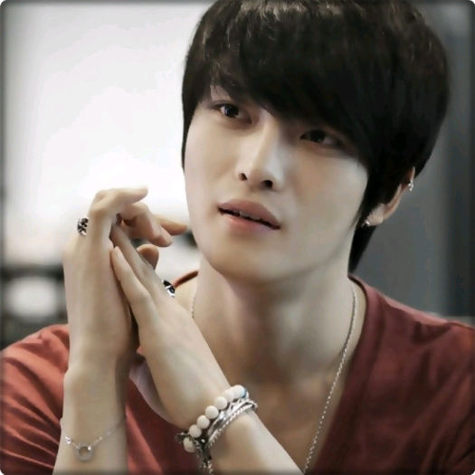 << Probabil ..se refera la faptul ca esti cu mine aici.. :-? ..[bea] - X - x - CLUB - x - X