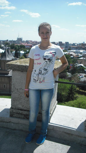 857620_498335836869993_1295107728_o - alisa