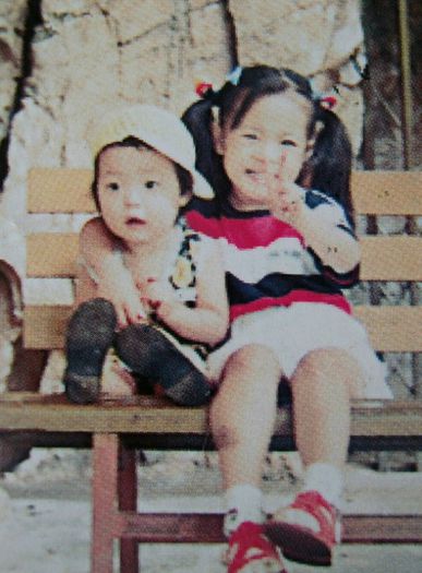 7-year-old-dara-with-durami - 2NE1 family