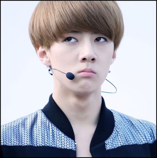 (SeH) ..Atunci pe JungAh de ce ai inselat-o? :-L.. :))
