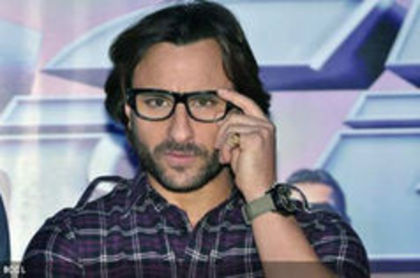 7 - p_Celebrity with glasses_p