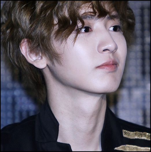 (C) ..Fetele stiu jocul , nu ? ;;)