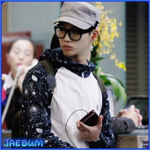 <3 .. [intra] .. Hello. :-h ..