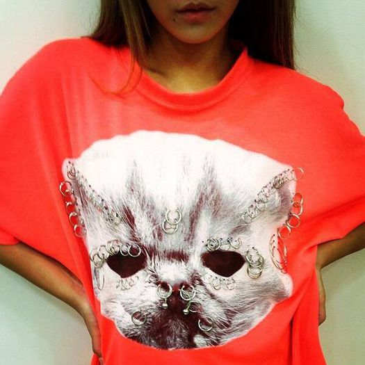 cl t-shirt - 2ne1 6