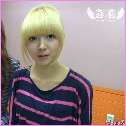 ..`.. o.o.. Oficial... Ki nu mai e singur..:))