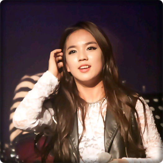 J. Yaaaa... dar vreau si eu sa stiu! :-w