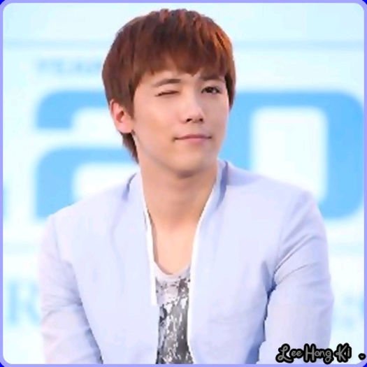 << ...Stiu ca e, vad si eu. :-w ...raport? ..Ma crezi politai? -_- Byee.. :-h