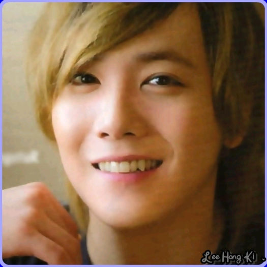 << Buna. :-h JiMinn.. de cand nu te`am mai vazut.. cam multi vizitatori azi.. :-?