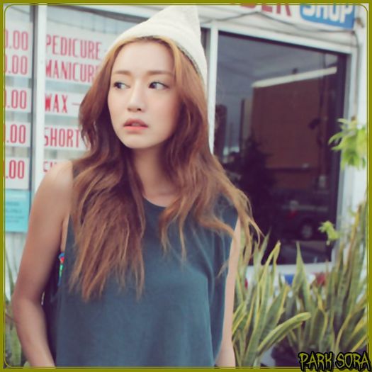 >|< Euu sunt doar in vizita..si am sa plec in curand. :-? :)).