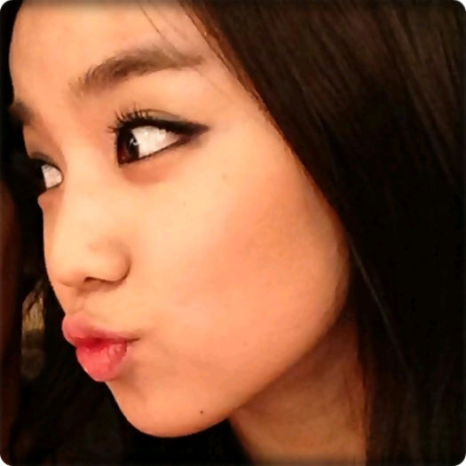 J. Oups.. :| ..Eu nu am fost aici.. :-ss [fuge sus]