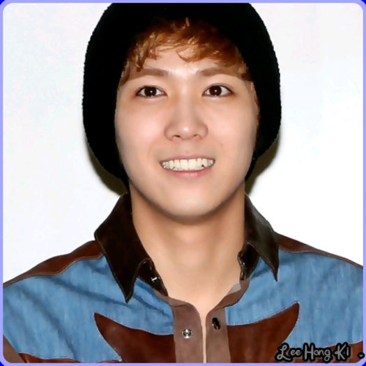 << Ba da.. :-? ..Parca sta cu JungAh, nu? :-?