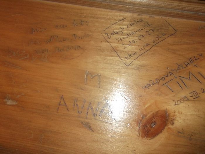 LA RELE NU CONTEAZA.......... - NO COMMENT