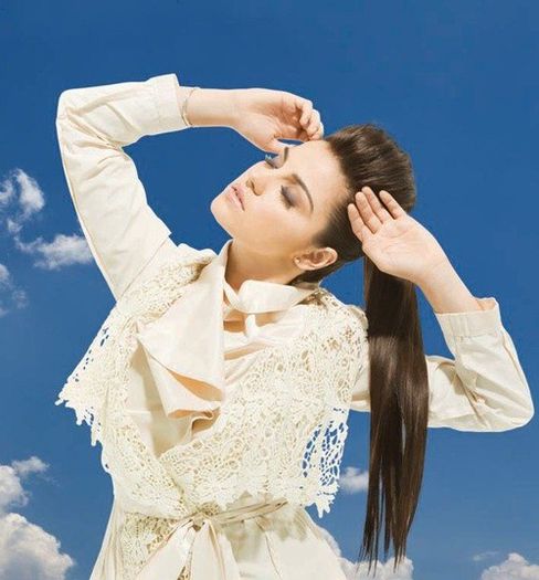 ♣ (2) - x-La hermosa reina Maite Perroni