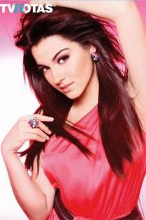 ◘ (1) - x-La hermosa reina Maite Perroni