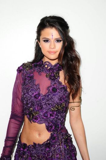 ~♥~Selena~♥~